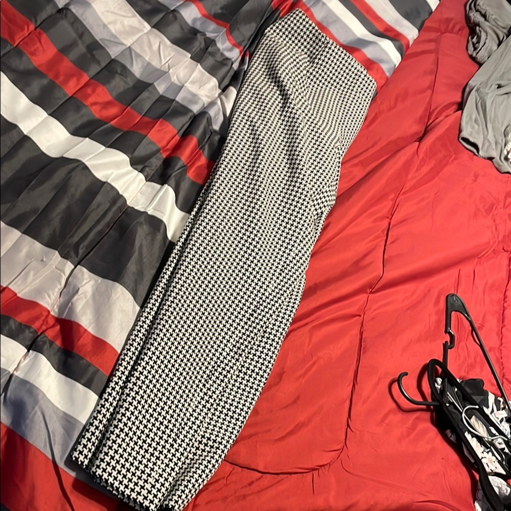 Houndstooth Patterned Pants . - image 3